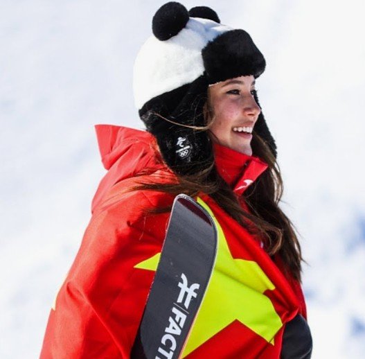 Гу Аилин зажигает факел и уверенно на пути к золоту