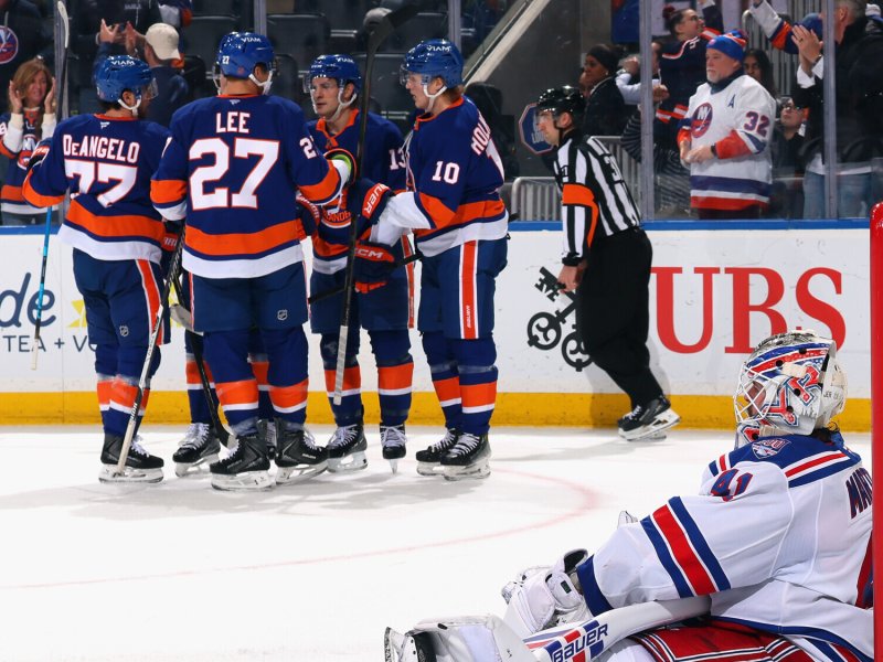 "Айлендерс" не повезло. Поражение 0:5